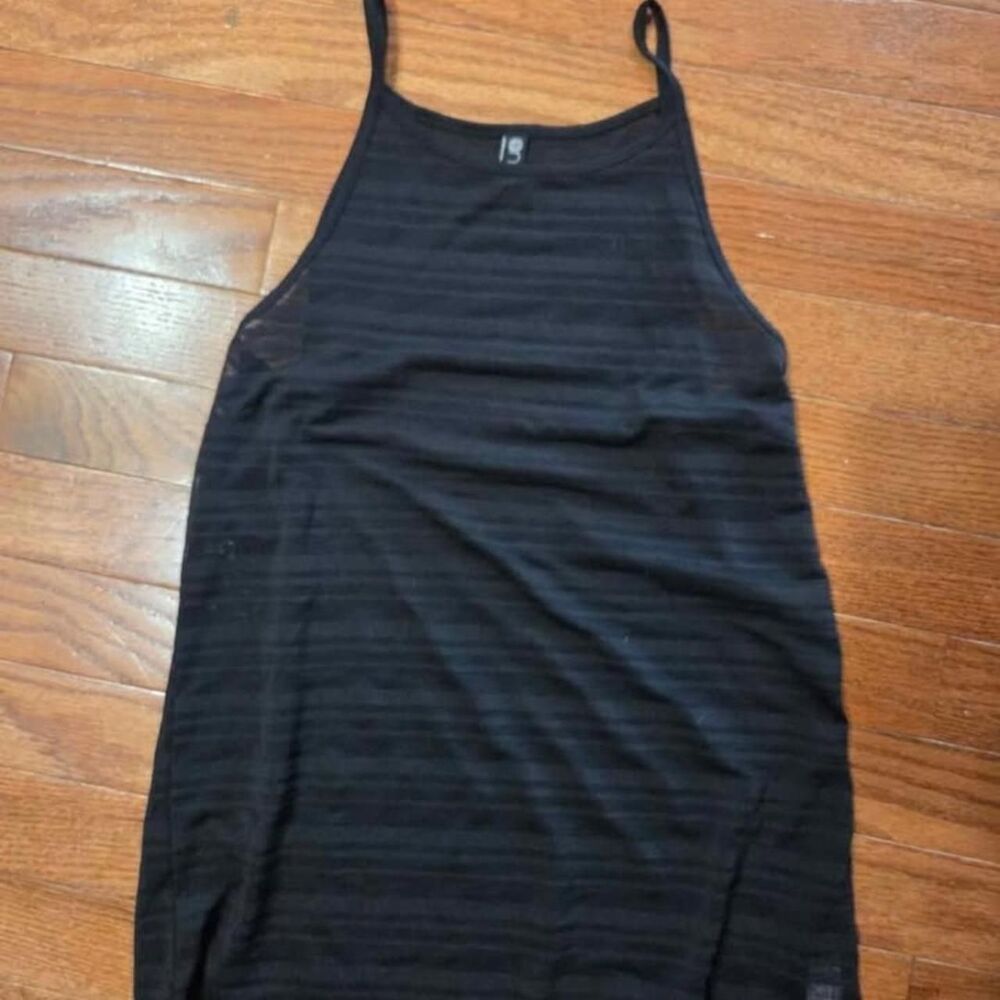 Onzie Women's Black Vest
